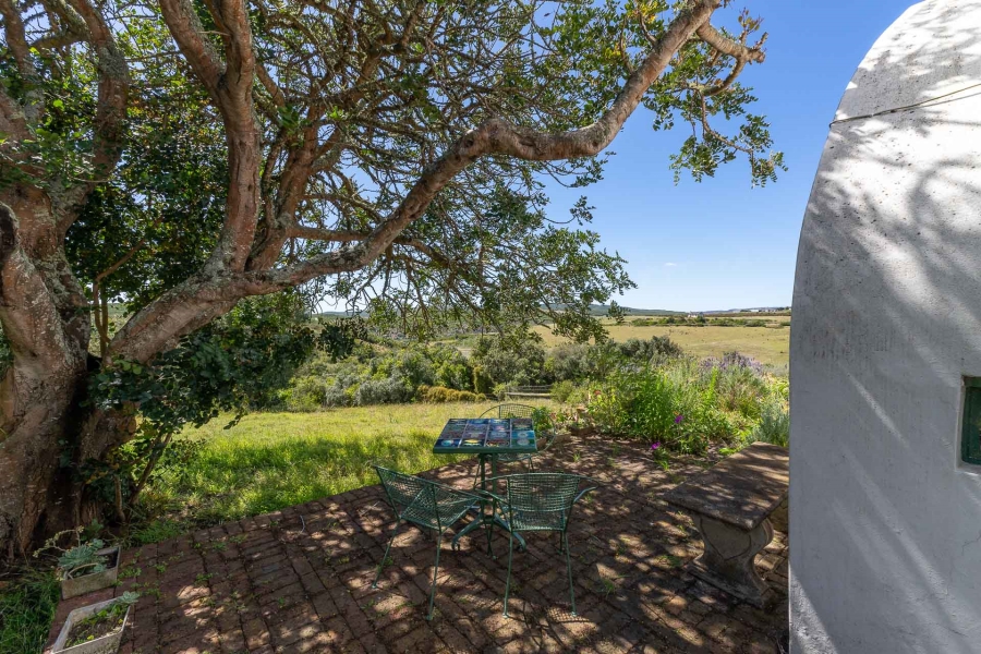 7 Bedroom Property for Sale in Stilbaai Rural Western Cape